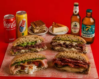 COMBO MUNDIAL