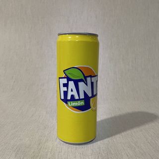Fanta Limón