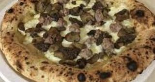 Pizza al trancio funghi e Norcia