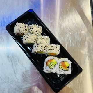 California Salmón Con Aguacate