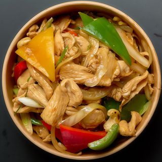 Pad Med Mamuang Gai e Arroz