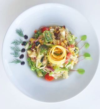 Salata Mediterraneo cu ton