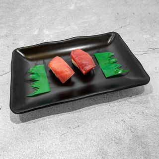 Nigiri De Atún (2 Pzs.)