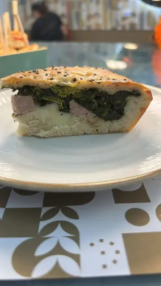 Pizza salsiccia e friarielli