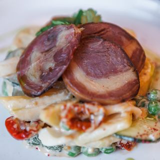 Картофельный салат с казы и айоли                                        