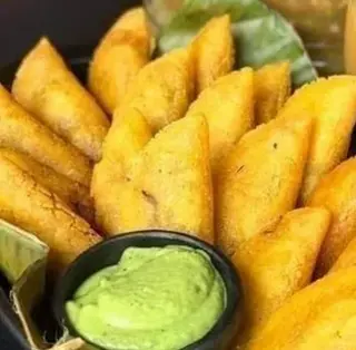 Empanadas colombianas (6 uds.)