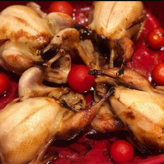 «ЖАРЕНАЯ ПЕРЕПЁЛКА В ТОМАТНОМ СОУСЕ»