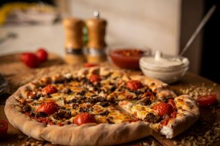 Combo 3x Pizza (mica, medie, mare) la alegere