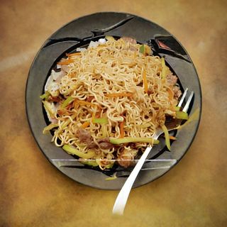 Tie-Pan De Tallarines Chinos