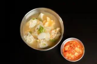 Tteokmanduguk Chicken