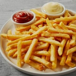 plato de patatas fritas