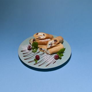 Naleśniki z Twarogiem i Rodzynkami  (2 szt.)