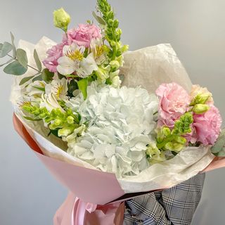 თაიგული თეთრი ჰორტენზიით 3113