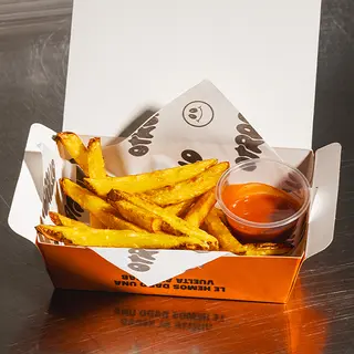 Papas con salsa picante