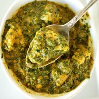 Chicken Saag Non Veg