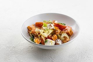 Салат з запеченим гарбузом та фетою