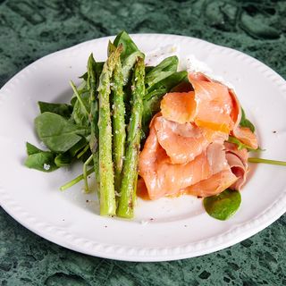 Poached Eggs with Cured Salmon and Grilled Asparagus