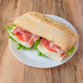 Sendvič sa pršutom