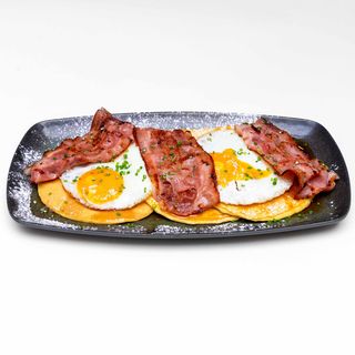 Pancake uova e bacon