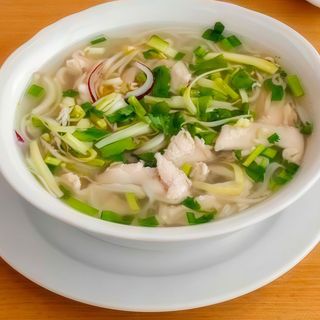 Zupa pho z kurczakiem