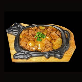 247. MANZO E PATATE ALLA PIASTRA