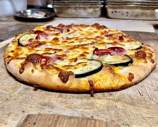 Pizza De Berenjena