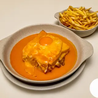 Francesinha Especial Dose