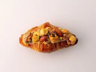 Горіховий круасан (140g)