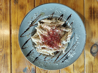 Penne con finferli e tartufo
