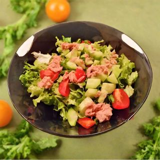 Зелена салата с риба тон (350г)