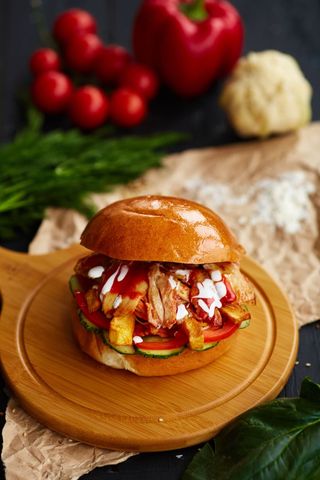 Бургер с курицей (200 гр.)