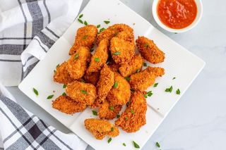 Nuggets De Pollo Con Patatas