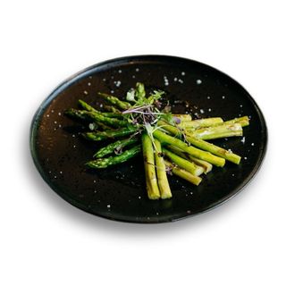 Sparanghel la grătar