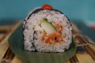 Футомаки пикантна сьомга (6бр-160гр)