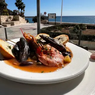 Sopa De Marisco Rojo