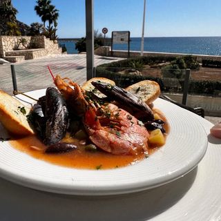 Sopa De Marisco Rojo