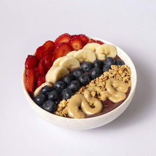 Peanut berry açaí