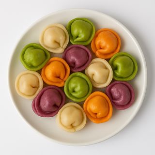 Пельмени по домашнему со сметаной