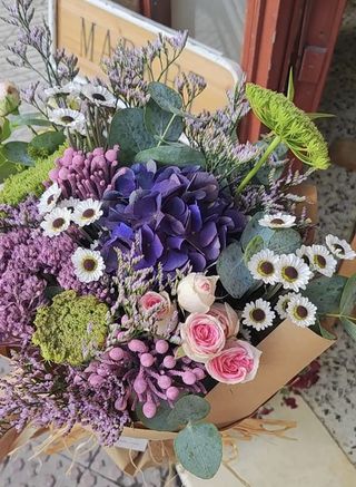 Ramo Flores De Temporada