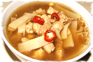 Zupa bambusowa ( sup ga mang )
