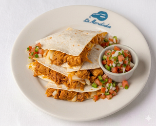 Big Quesadilla con Pollo Chipotle