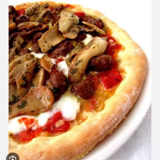 Salsiccia  e funghi