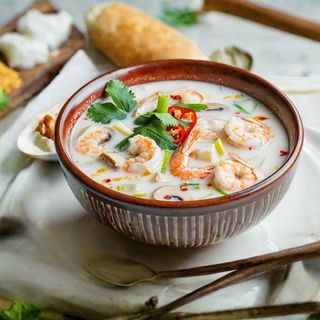 Tajska pikantna zupa krewetkowa z mleczkiem kokosowym 270ml