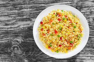Arroz frito con verduras