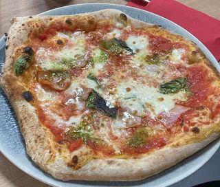 Pizza Quattro Formaggi (30 Cm.)