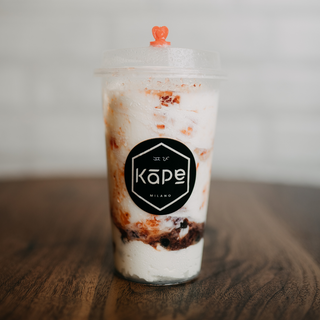 Milk tea strawberry cream