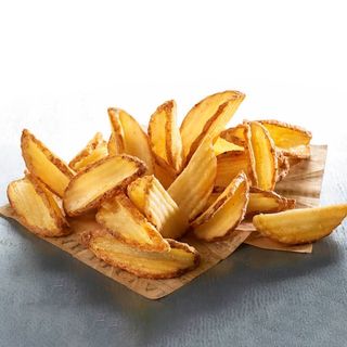 Patate fritte con buccia