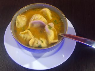 Jhol Momo (8 Uds.)