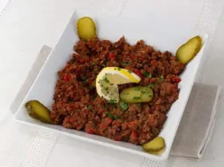 Sujuk cu cașcaval