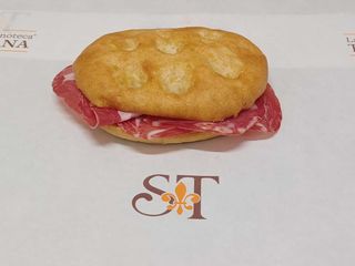 Schiacciata toscana *no glutine* con capocollo